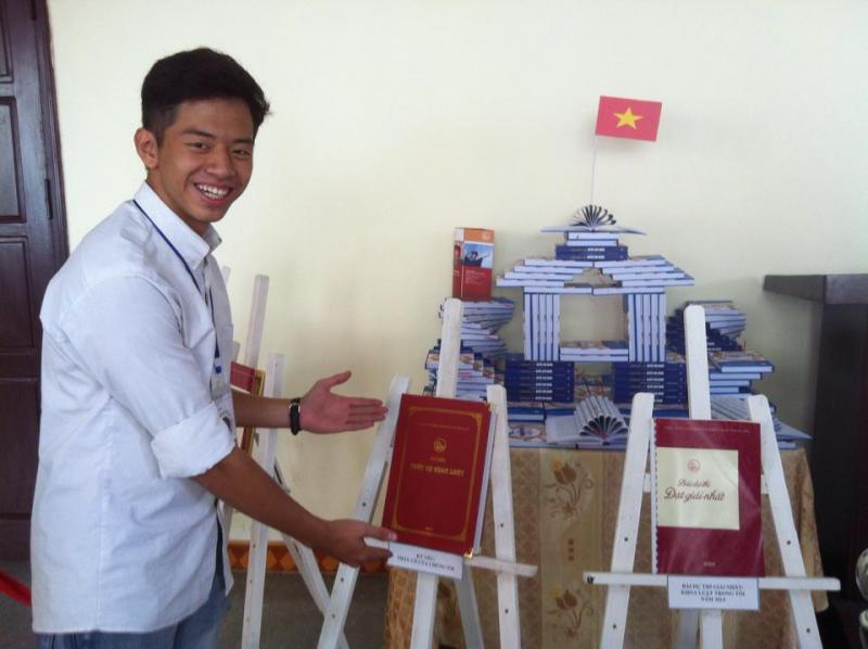 1012270_10203165152475903_4693374152902034092_n