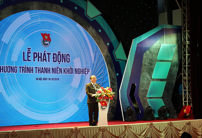 5-20vnu20-20tt20nguyen20xuan20phuc20lam20viec20tai20dhqghn20va20phat20dong20thanh20nien20khoi20nghiep2011