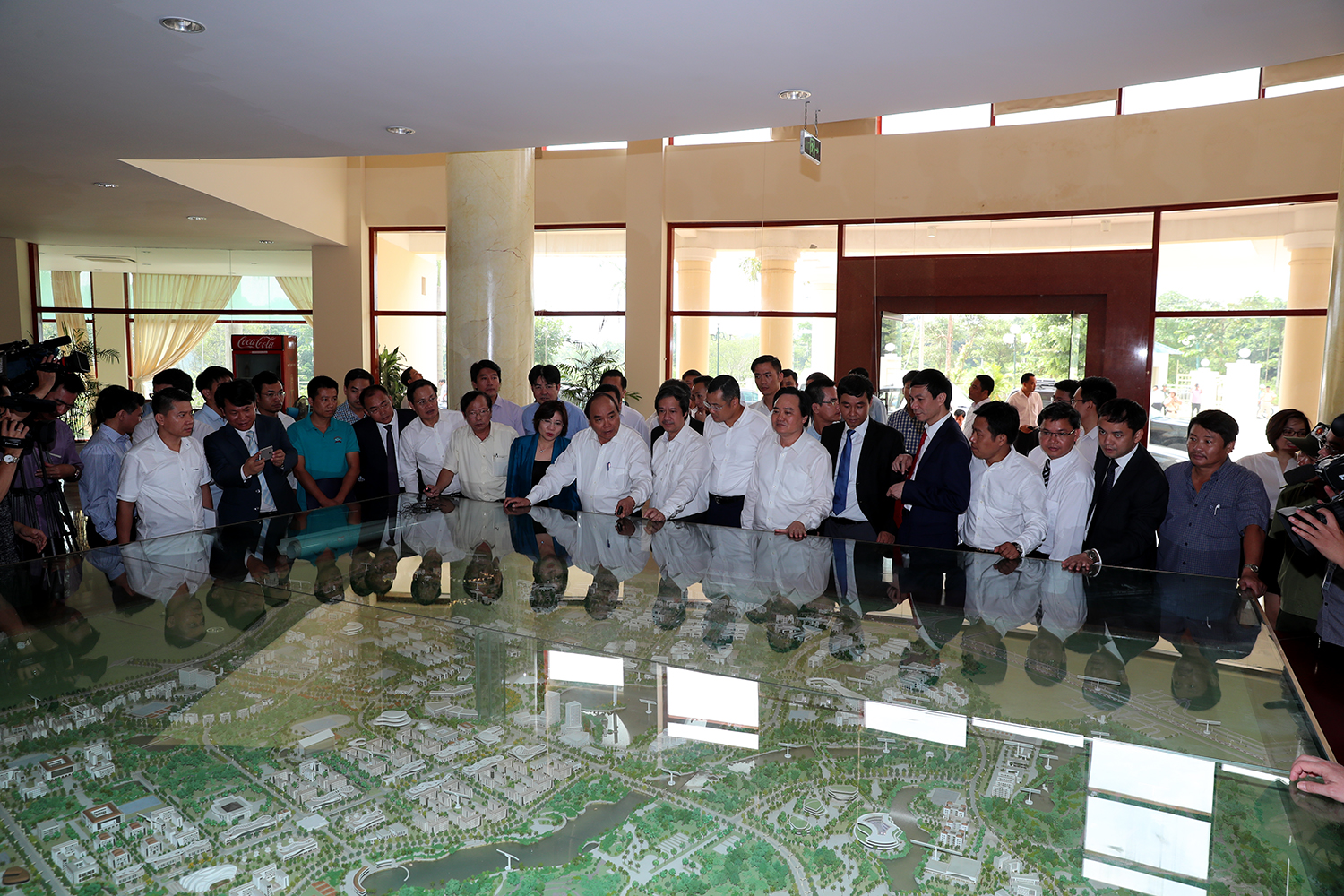 thu20tuong20nguyen20xuan20phuc20photo20by20bui20tuan20286129