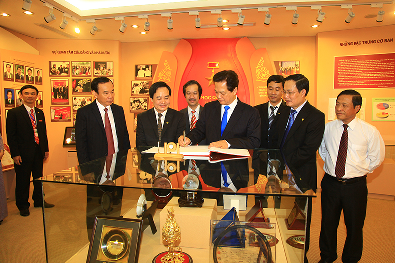 vnu-thutuong-nguyentandung-by-buituan_6