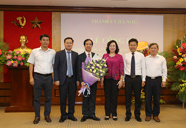 vnu20-20chuan20y20bi20thu20dang20uy20dhqghn2012