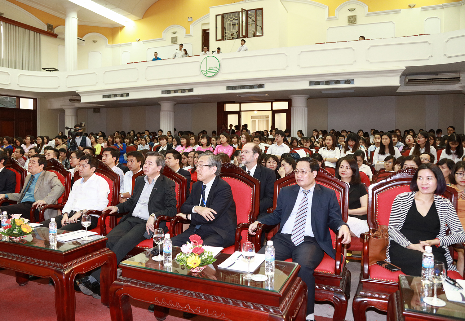 vnu20-20cong20bo20hieu20truong20truong20dh20giao20duc2028329