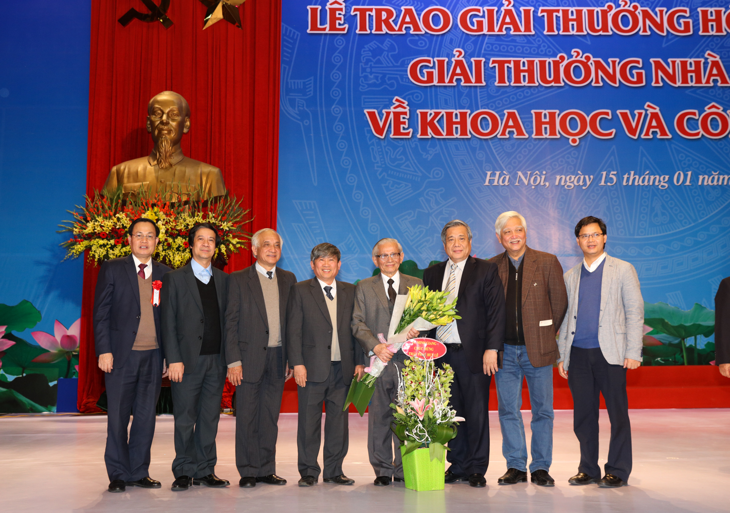 vnu20-20giai20thuong20hcm-giai20thuong20nha20nuoc2020162020