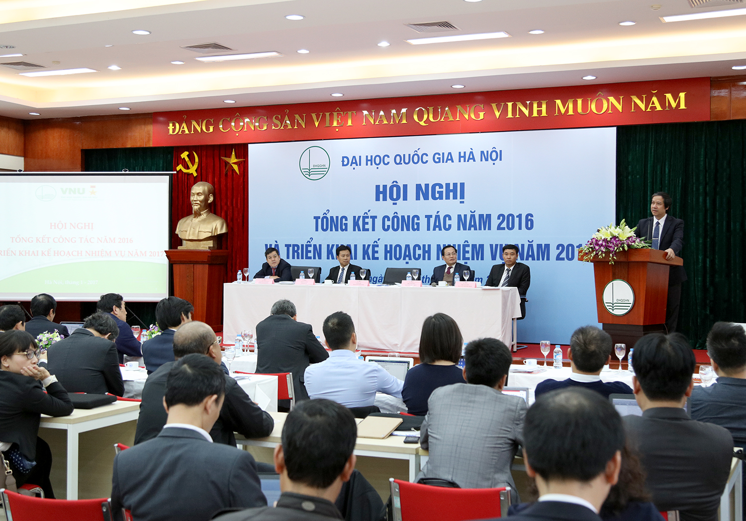 vnu20-20tong20ket20cong20tac20nam2020162018
