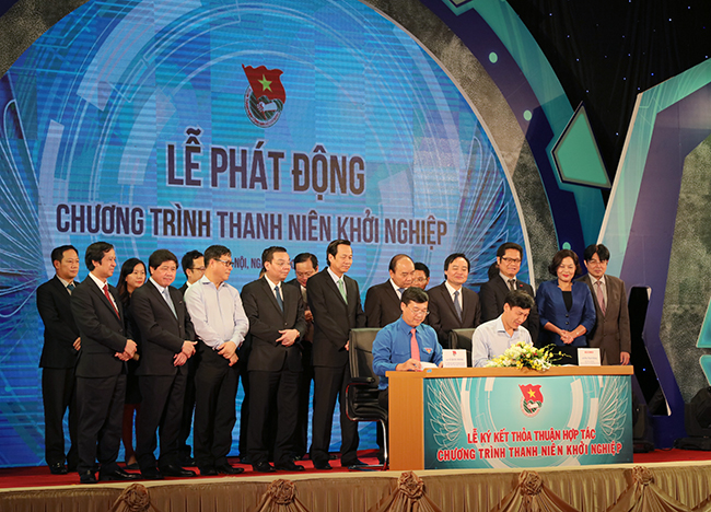 vnu20-20tt20nguyen20xuan20phuc20lam20viec20tai20dhqghn20va20phat20dong20thanh20nien20khoi20nghiep2017