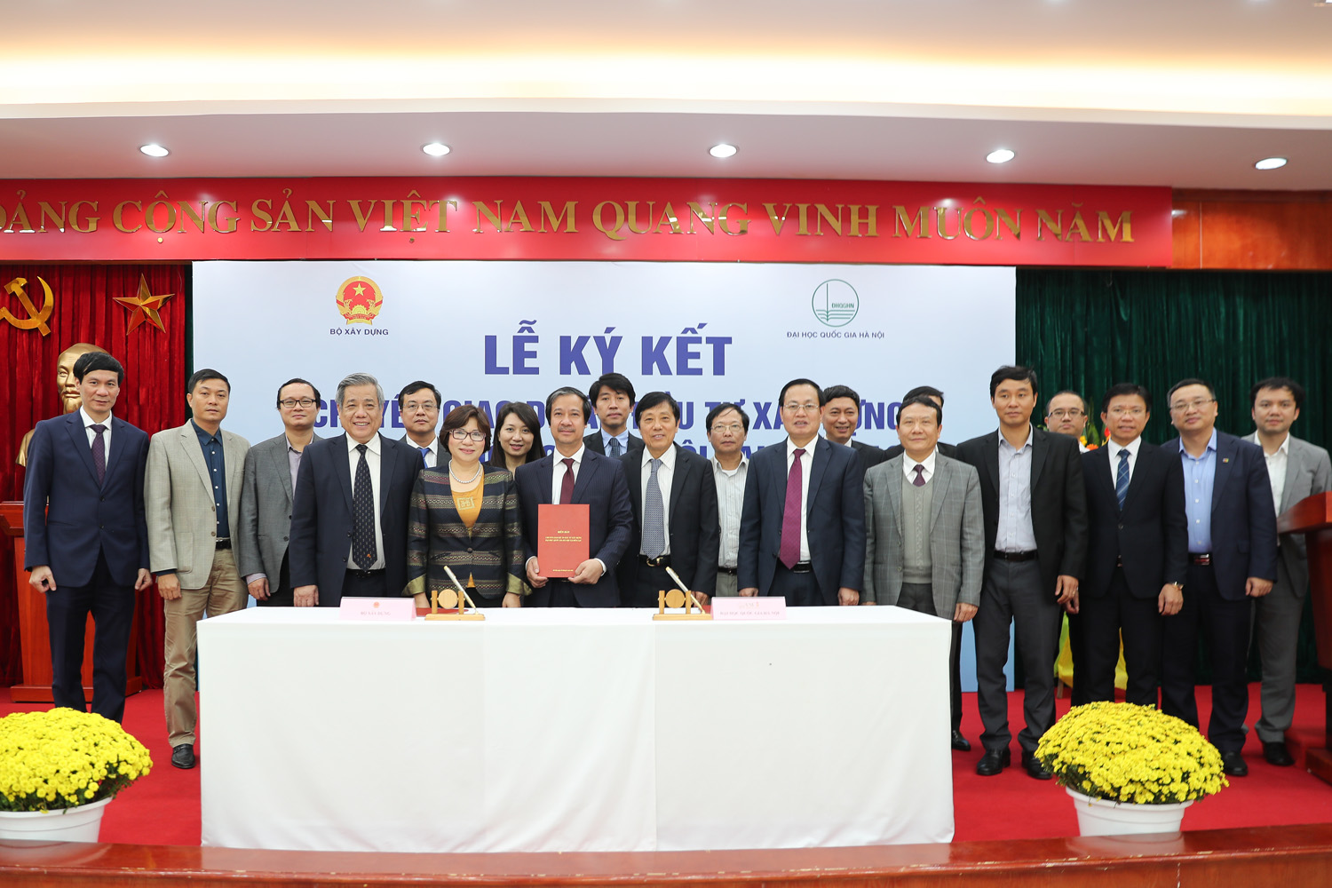 vnu20hoa20lac20-20chuyen20giao202018