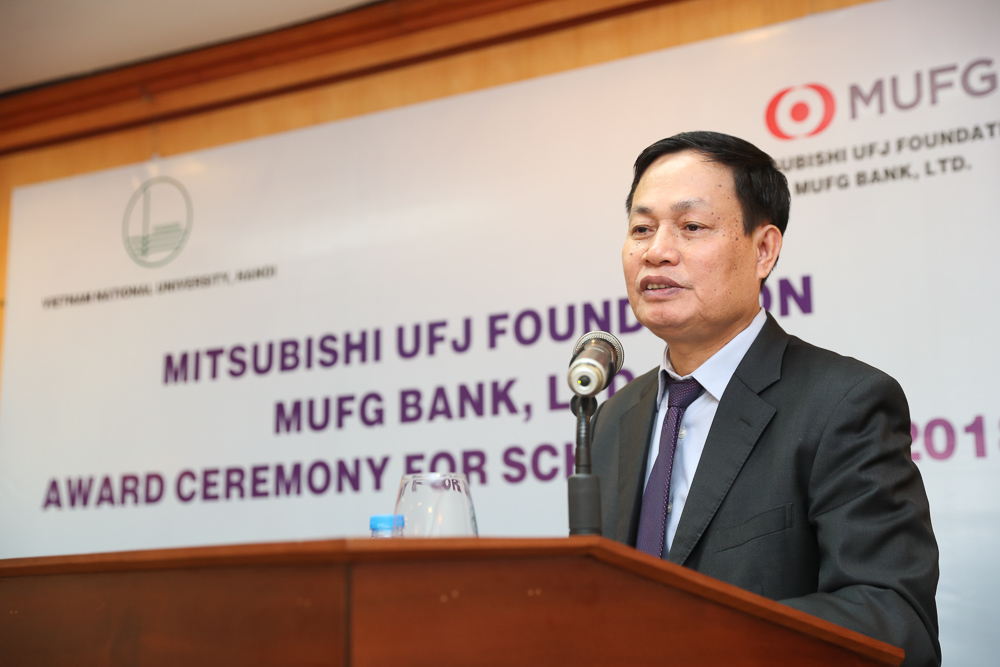 vnu20hoc20bong20mitsubishi1207